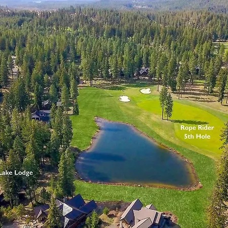 Little Lake Lodge